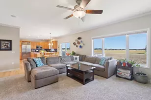 423 Fargo Trail, Middleton, WI 53562 - Photo 4