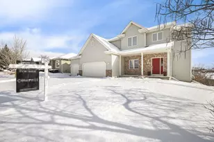 423 Fargo Trail, Middleton, WI 53562 - Photo 2