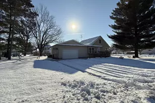 702 E 8th Ave, Brodhead, WI 53520 - Photo 16