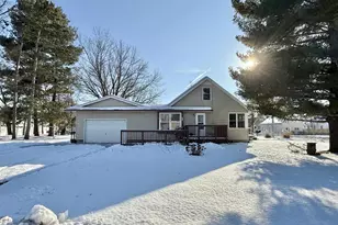 702 E 8th Ave, Brodhead, WI 53520 - Photo 2