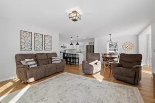 W5938 Hall Rd, Poynette, WI 53955 - Photo 4