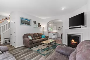 6110 Sandstone Dr, Madison, WI 53719 - Photo 6