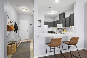 301 Harbour Town Dr, Madison, WI 53717 - Photo 8