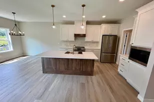 7714 Larkspur Ln, DeForest, WI 53532 - Photo 4