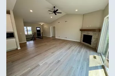 7714 Larkspur Lane, DeForest, WI 53532 - Photo 8