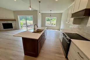 7714 Larkspur Ln, DeForest, WI 53532 - Photo 2