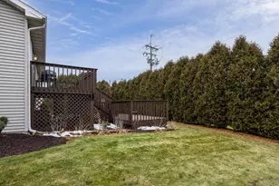 1348 Windsor Cir, Watertown, WI 53098 - Photo 32