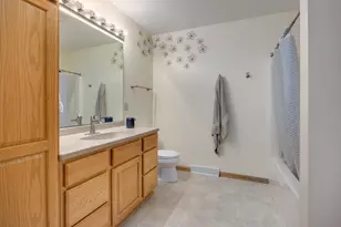 1348 Windsor Cir, Watertown, WI 53098 - Photo 16