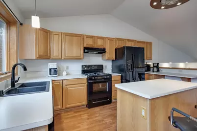 1348 Windsor Circle, Watertown, WI 53098 - Photo 10