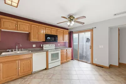 528 East Bluff, Madison, WI 53704 - Photo 14