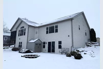 412 Vista Circle, Columbus, WI 53925 - Photo 10