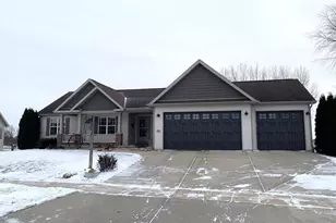 412 Vista Cir, Columbus, WI 53925 - Photo 12