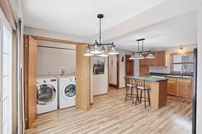 107 E Chestnut Street, Pardeeville, WI 53954 - Photo 6