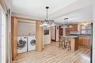 107 E Chestnut St, Pardeeville, WI 53954 - Photo 6