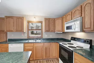 107 E Chestnut St, Pardeeville, WI 53954 - Photo 10