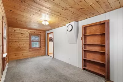 107 E Chestnut Street, Pardeeville, WI 53954 - Photo 2