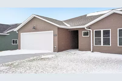 2463 Russell Court, Reedsburg, WI 53959 - Photo 2