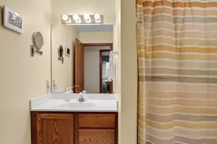 2925 Maple Run Dr, Madison, WI 53719 - Photo 28