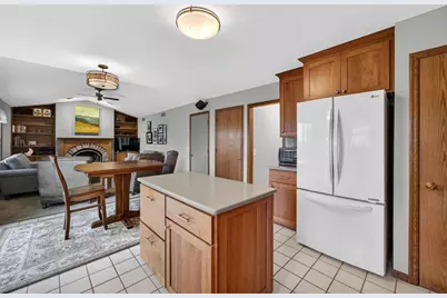 2925 Maple Run Drive, Madison, WI 53719 - Photo 14