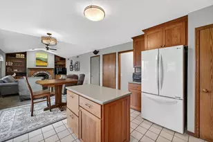 2925 Maple Run Dr, Madison, WI 53719 - Photo 14