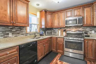 218 Sullivan St, Cambridge, WI 53523 - Photo 8