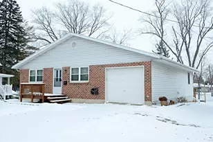 810 N High St, Fort Atkinson, WI 53538 - Photo 26