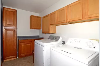 810 N High Street, Fort Atkinson, WI 53538 - Photo 10