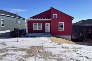 116 Lupine Ave, Poynette, WI 53955 - Photo 1