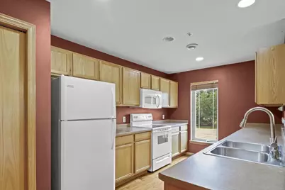 3902 Maple Grove Drive, Madison, WI 53719 - Photo 10