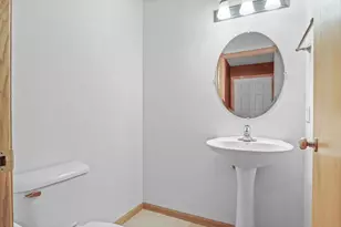 3902 Maple Grove Dr, Madison, WI 53719 - Photo 14