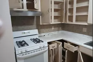 2516 W Carroll Ave, Oak Creek, WI 53154 - Photo 4