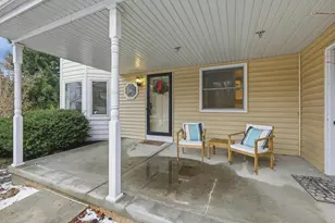 5 Ramsgate Cir, Madison, WI 53717 - Photo 2