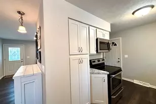 2229 S Willard Ave, Janesville, WI 53546 - Photo 14