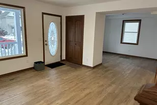 325 W Maple Ave, Beaver Dam, WI 53916 - Photo 2