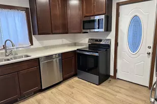 325 W Maple Ave, Beaver Dam, WI 53916 - Photo 16