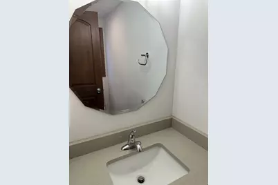 325 W Maple Avenue, Beaver Dam, WI 53916 - Photo 8