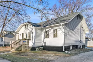 709 DeWitt St, Portage, WI 53901 - Photo 4