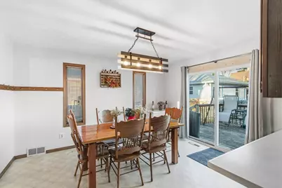 709 Dewitt Street, Portage, WI 53901 - Photo 18