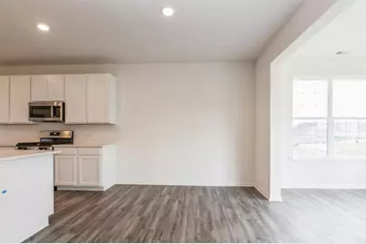 2801 Alpine Run #81, Stoughton, WI 53589 - Photo 6