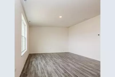 2801 Alpine Run #81, Stoughton, WI 53589 - Photo 12