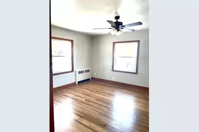 120 N Madison Street, Janesville, WI 53536 - Photo 12