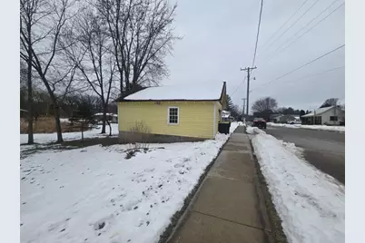 1035 Academy Street, Elroy, WI 53929 - Photo 32