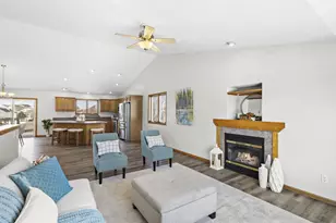 1032 Vista Ridge Dr, Mount Horeb, WI 53572 - Photo 10