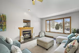 1032 Vista Ridge Dr, Mount Horeb, WI 53572 - Photo 8