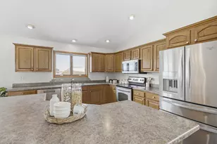 1032 Vista Ridge Dr, Mount Horeb, WI 53572 - Photo 16