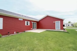 3521 Alexander Ave, Holmen, WI 54636 - Photo 24