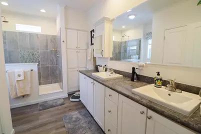 3521 Alexander Avenue, Holmen, WI 54636 - Photo 8