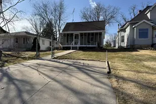 611 S Wisconsin St, Mineral Point, WI 53565 - Photo 4