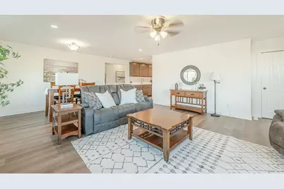 912 Oregon Parks Avenue, Oregon, WI 53575 - Photo 4