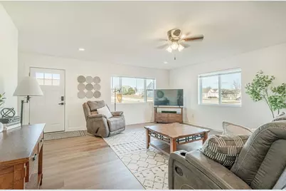 912 Oregon Parks Avenue, Oregon, WI 53575 - Photo 2